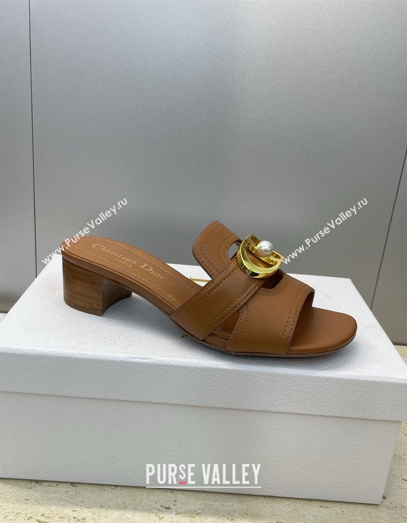 Dior 30 Montaigne Heeled Slides Sandal 4.5cm in Calfskin Leather with Pearl Brown 2025 (JC-251217004)