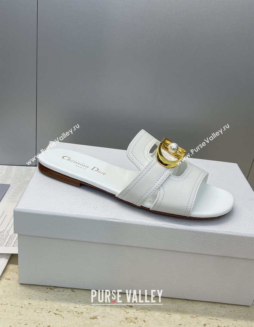 Dior 30 Montaigne Flat Slides Sandal in Calfskin Leather with Pearl White 2025 (JC-251217006)