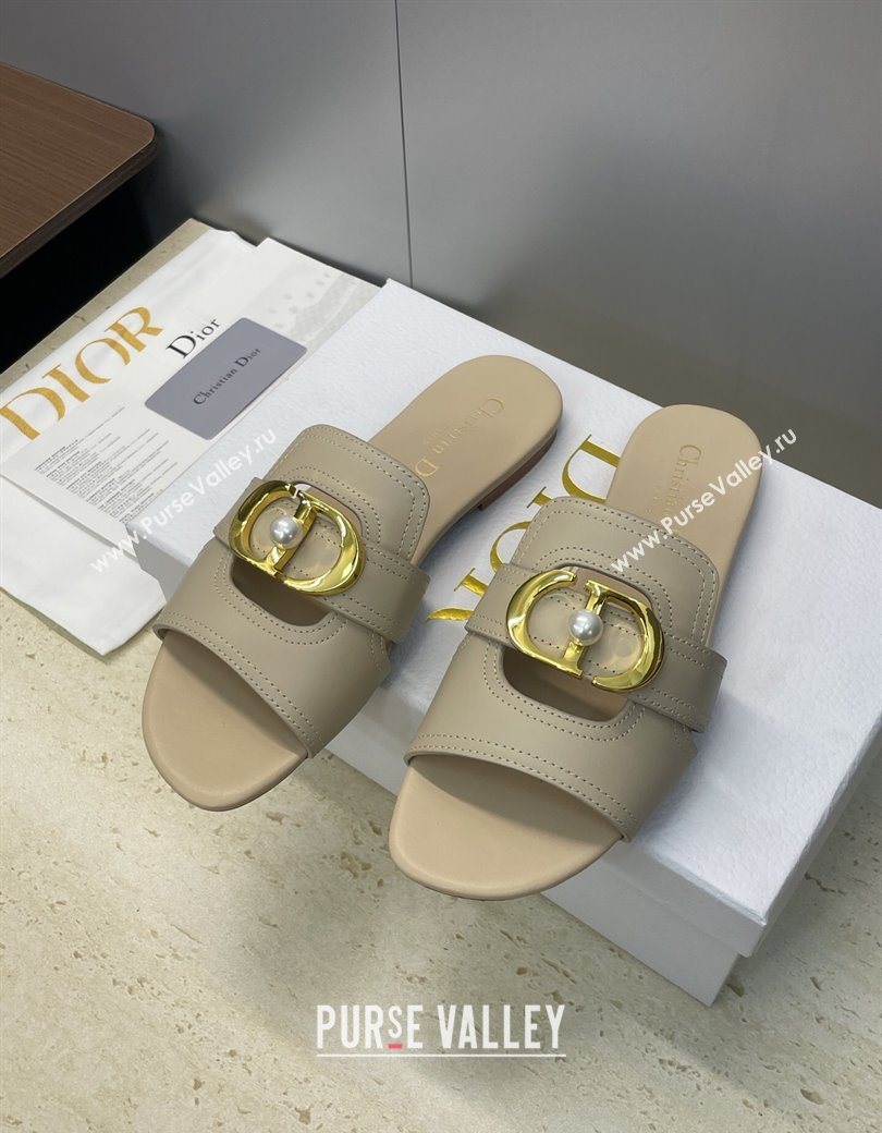 Dior 30 Montaigne Flat Slides Sandal in Calfskin Leather with Pearl Beige 2025 (JC-251217009)