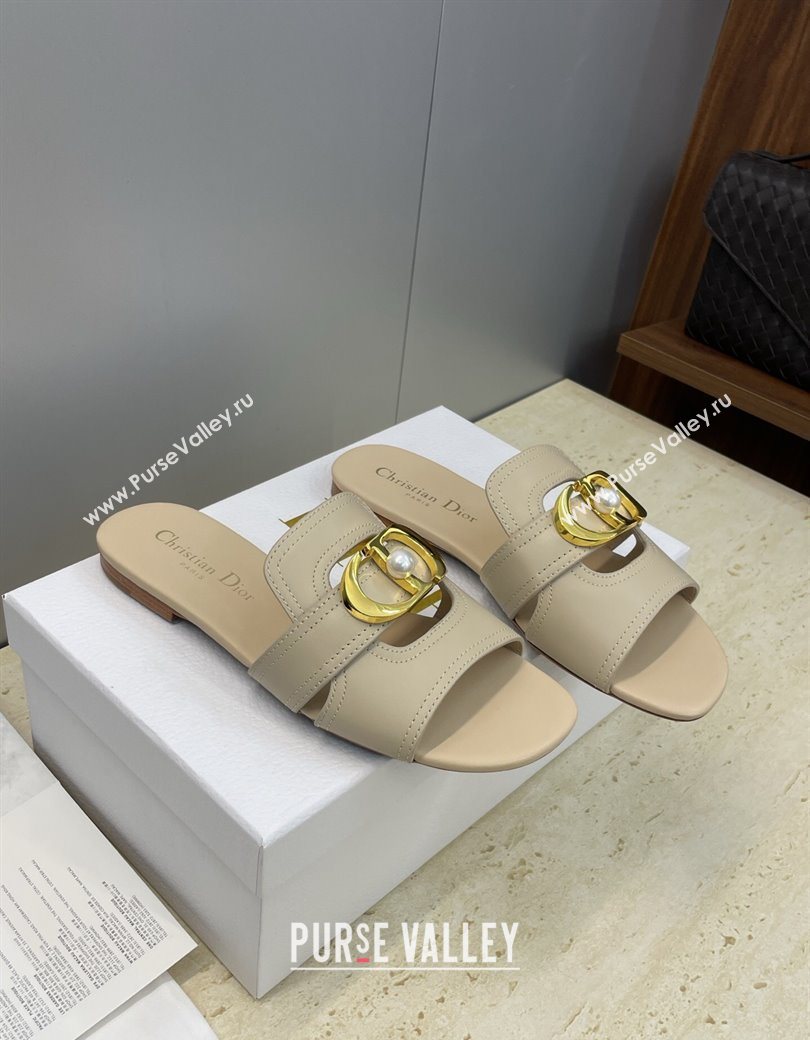 Dior 30 Montaigne Flat Slides Sandal in Calfskin Leather with Pearl Beige 2025 (JC-251217009)