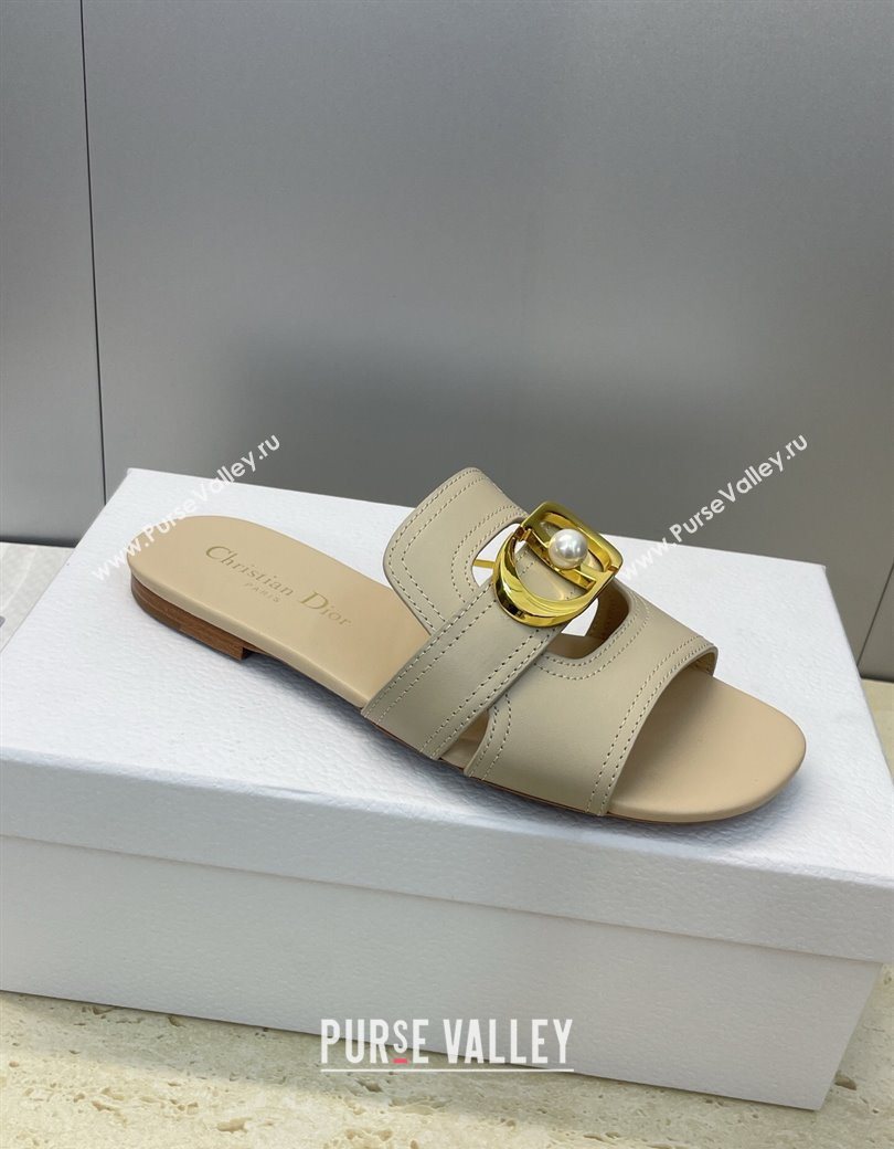 Dior 30 Montaigne Flat Slides Sandal in Calfskin Leather with Pearl Beige 2025 (JC-251217009)