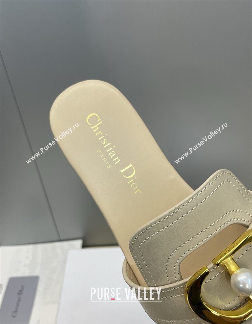 Dior 30 Montaigne Flat Slides Sandal in Calfskin Leather with Pearl Beige 2025 (JC-251217009)