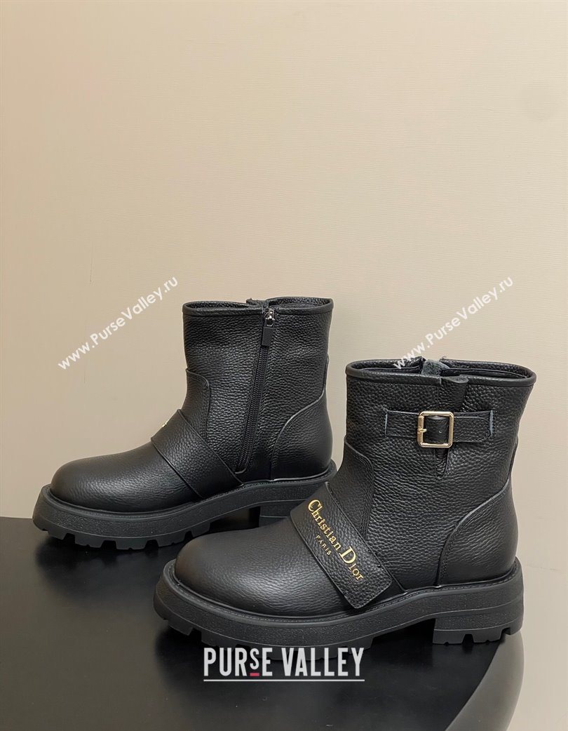 Dior DiorAlps D-Quest Ankle Boots in Grained Calfskin with Logo Buckle Strap Black 2025 DR121609 (MD-251216126)