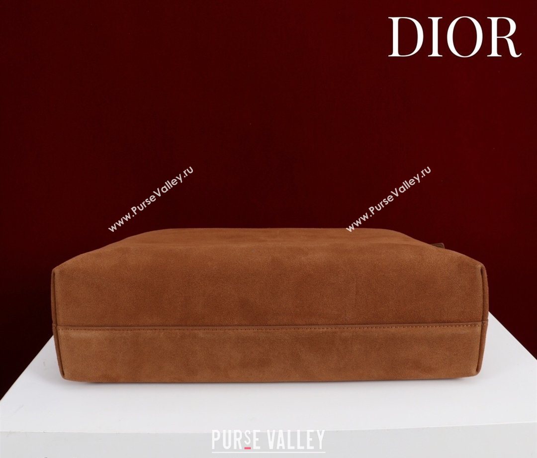 Dior Suede Medium Shoulder Bag Caramel/Gold 2026 M14142 (XXG-260124013)