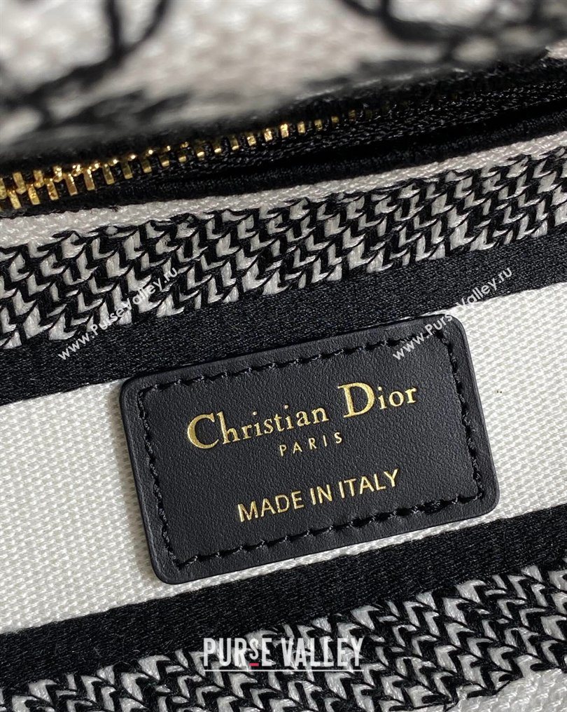 Dior Medium Lady D-Lite Bag in White and Black Dioresque Butterfly Cornely Embroidery 2026 0126 (XXG-260126063)
