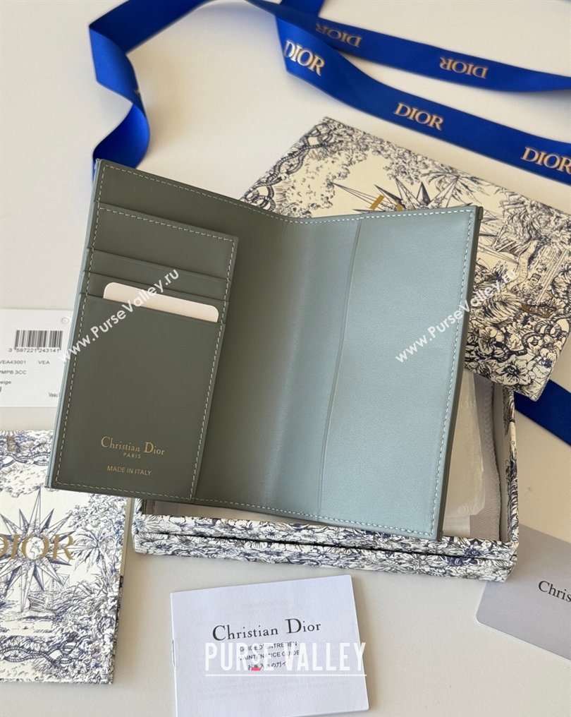 Dior 30 Montaigne Passport Holder in Oblique Jacquard Grey 2026 DR012607 (XXG-260126088)