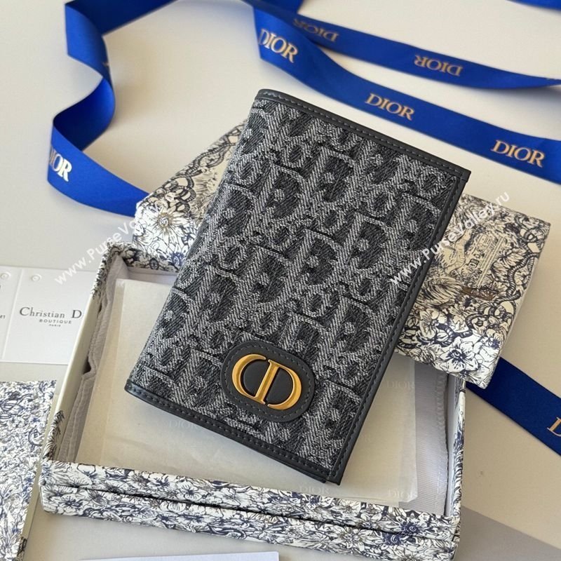 Dior 30 Montaigne Passport Holder in Oblique Jacquard Black 2026 DR012607 (XXG-260126090)