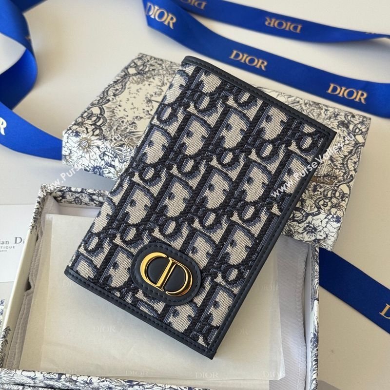 Dior 30 Montaigne Passport Holder in Oblique Jacquard Beige 2026 DR012607 (XXG-260126091)