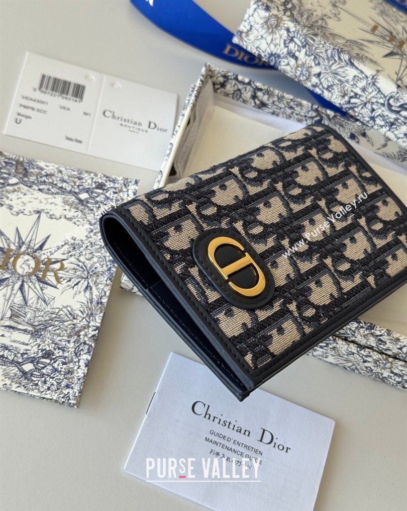 Dior 30 Montaigne Passport Holder in Oblique Jacquard Beige 2026 DR012607 (XXG-260126091)