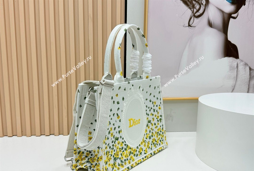 Dior Medium Book Tote Bag in Buttercup Embroidery and White Dior Medaillon 2026 8833 (BF-260127053)