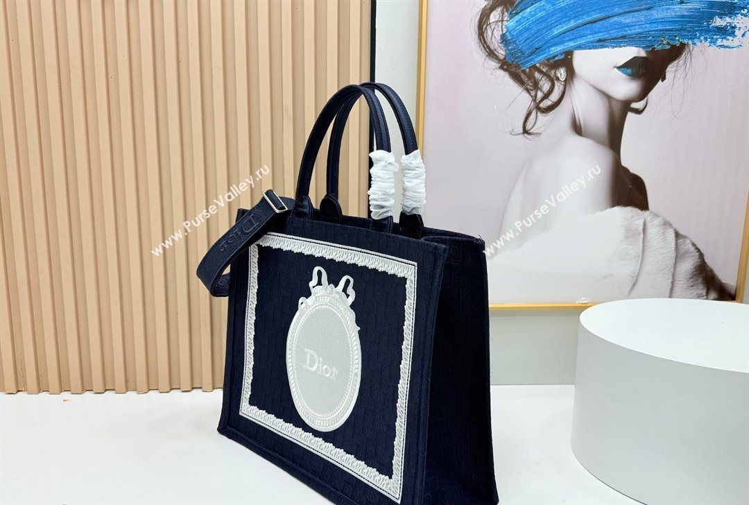Dior Large Book Tote Bag in Blue Oblique Embroidery with White Lace and Dior Medaillon 2026 8833 (BF-260127055)