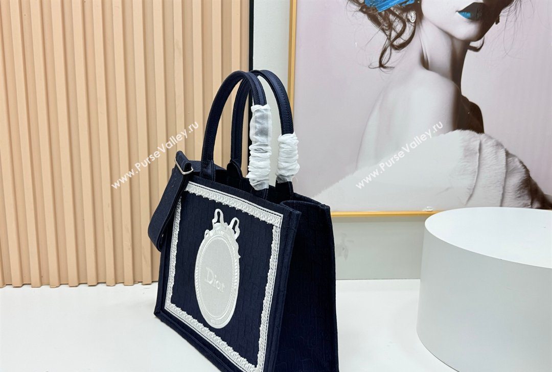 Dior Medium Book Tote Bag in Blue Oblique Embroidery with White Lace and Dior Medaillon 2026 8833 (BF-260127056)