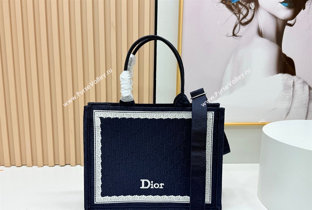 Dior Medium Book Tote Bag in Blue Oblique Embroidery with White Lace and Dior Medaillon 2026 8833 (BF-260127056)