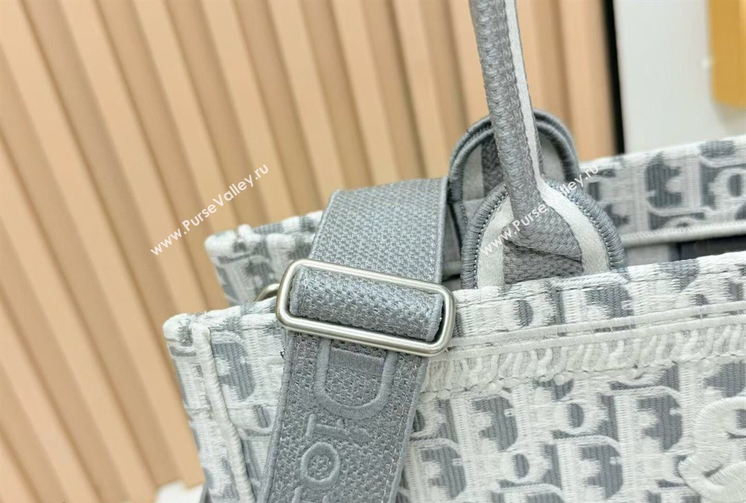 Dior Medium Book Tote Bag in Grey Oblique Embroidery with White Lace and Dior Medaillon 2026 8835 (BF-260127059)
