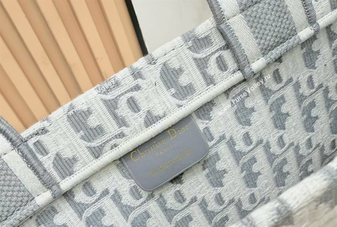 Dior Medium Book Tote Bag in Grey Oblique Embroidery with White Lace and Dior Medaillon 2026 8835 (BF-260127059)