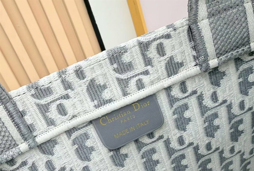Dior Small Book Tote Bag in Grey Oblique Embroidery with White Lace and Dior Medaillon 2026 8835 (BF-260127060)