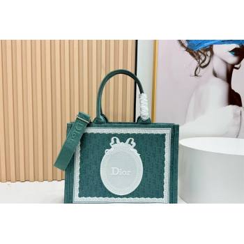 Dior Medium Book Tote Bag in Green Oblique Embroidery with White Lace and Dior Medaillon 2026 8835 (BF-260127062)