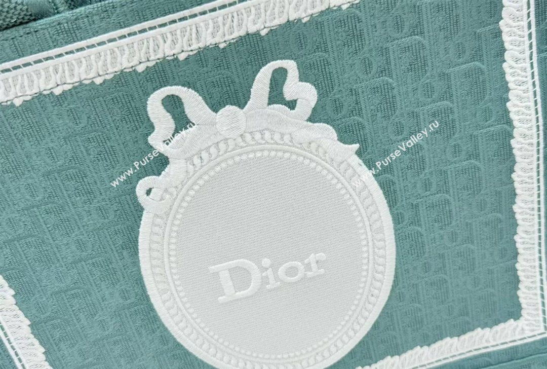 Dior Medium Book Tote Bag in Green Oblique Embroidery with White Lace and Dior Medaillon 2026 8835 (BF-260127062)