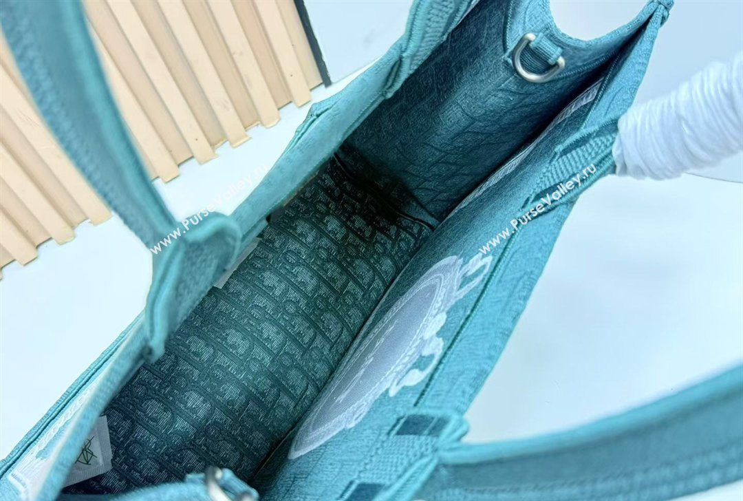 Dior Medium Book Tote Bag in Green Oblique Embroidery with White Lace and Dior Medaillon 2026 8835 (BF-260127062)