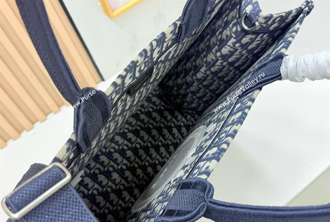 Dior Large Book Tote Bag in Blue Oblique Embroidery with White Lace and Dior Medaillon 2026 8835 (BF-260127064)