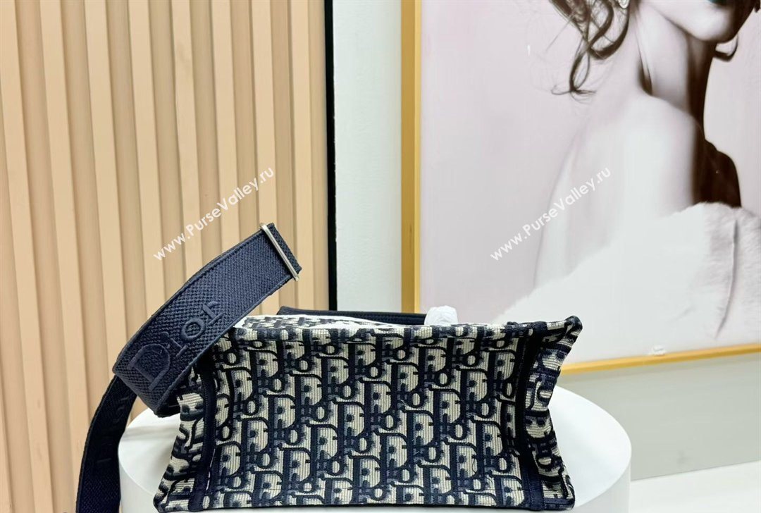 Dior Small Book Tote Bag in Blue Oblique Embroidery with White Lace and Dior Medaillon 2026 8835 (BF-260127066)