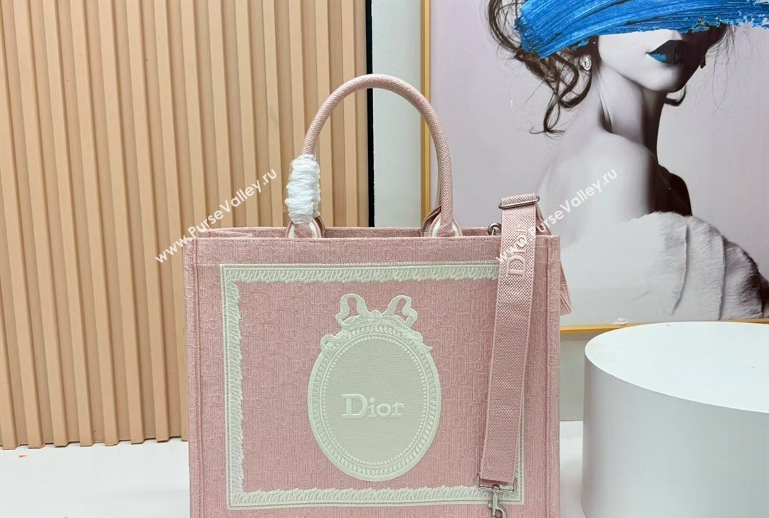 Dior Large Book Tote Bag in Pink Oblique Embroidery with White Lace and Dior Medaillon 2026 8835 (BF-260127067)