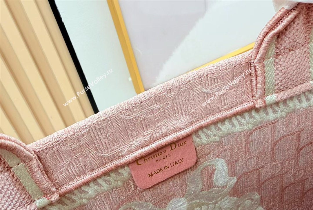 Dior Large Book Tote Bag in Pink Oblique Embroidery with White Lace and Dior Medaillon 2026 8835 (BF-260127067)