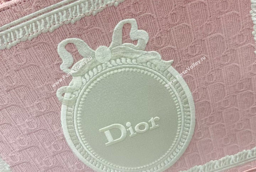 Dior Medium Book Tote Bag in Pink Oblique Embroidery with White Lace and Dior Medaillon 2026 8835 (BF-260127068)