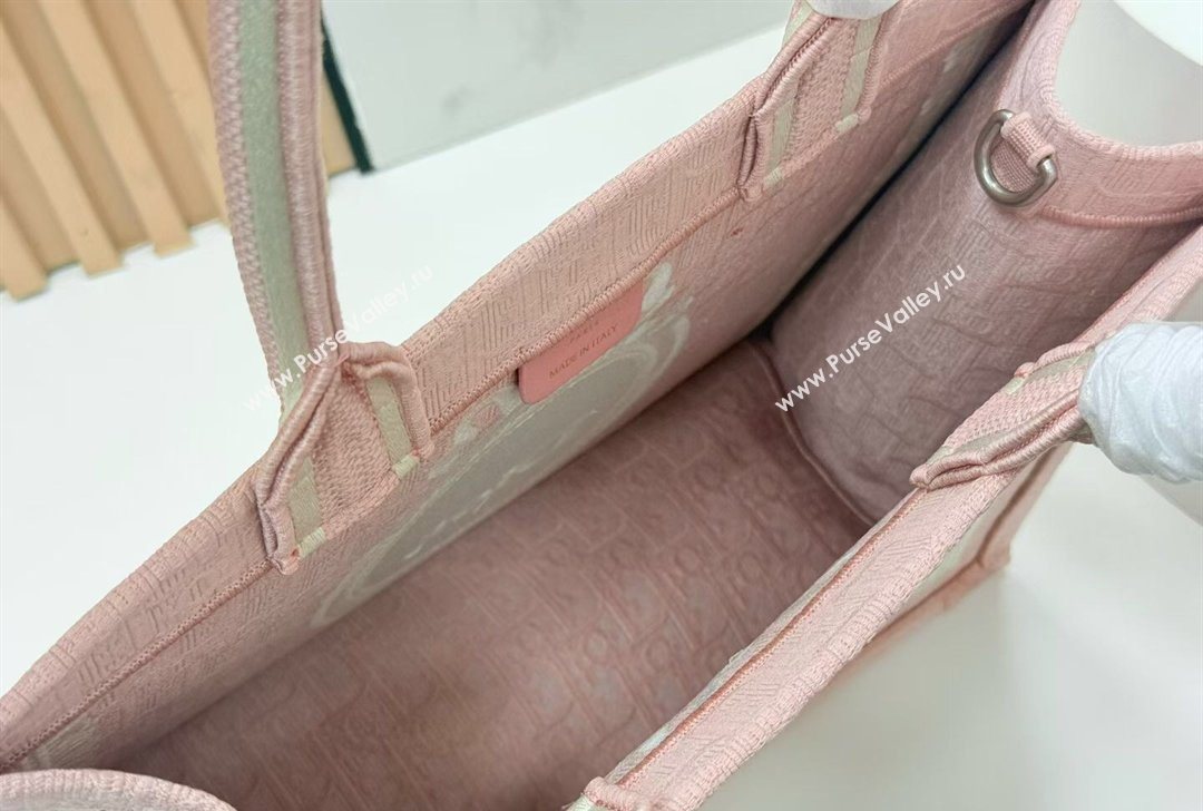 Dior Medium Book Tote Bag in Pink Oblique Embroidery with White Lace and Dior Medaillon 2026 8835 (BF-260127068)