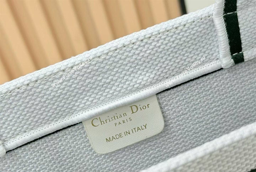 Dior Large Book Tote Bag in White Book Cover Embroidery 2026 8833 (BF-260127034)