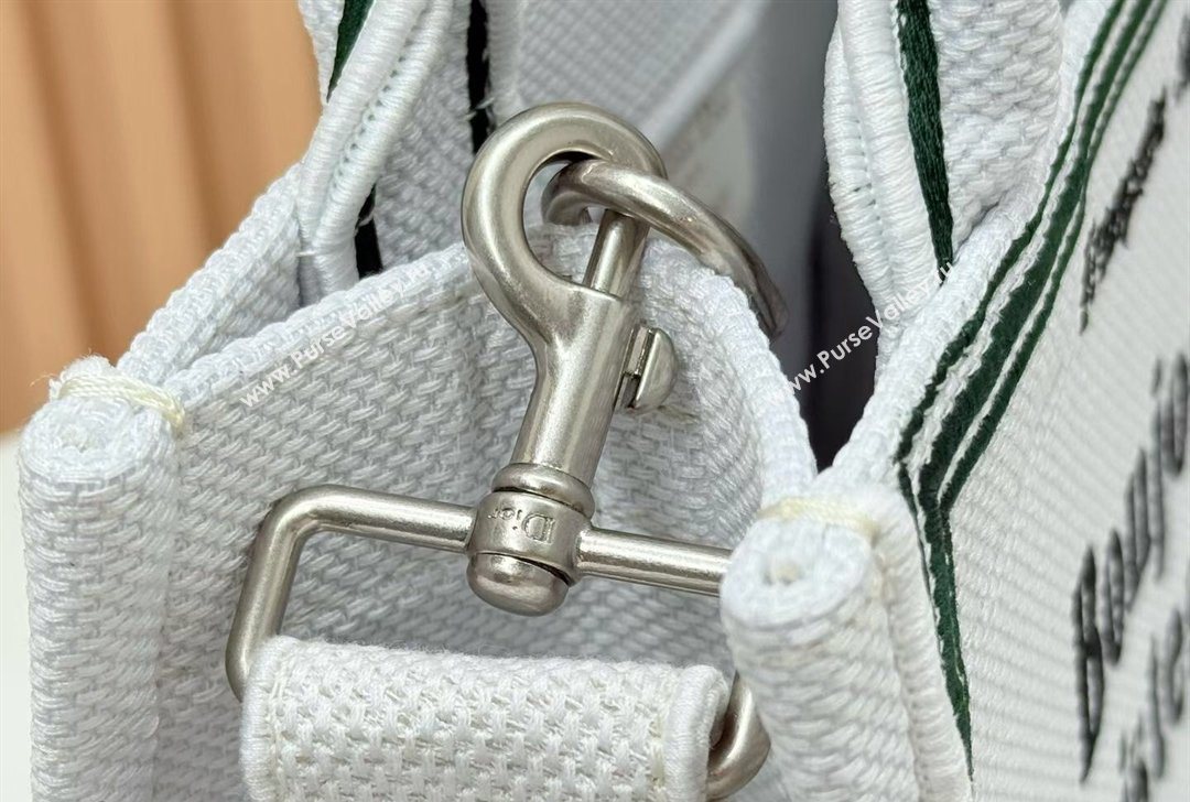 Dior Small Book Tote Bag in White Book Cover Embroidery 2026 8833 (BF-260127036)