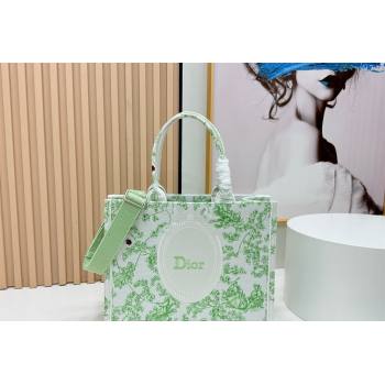 Dior Medium Book Tote Bag in Green Multicolor Toile de Jouy Clover Embroidery and White Dior Medaillon 2026 8834 (BF-260127024)