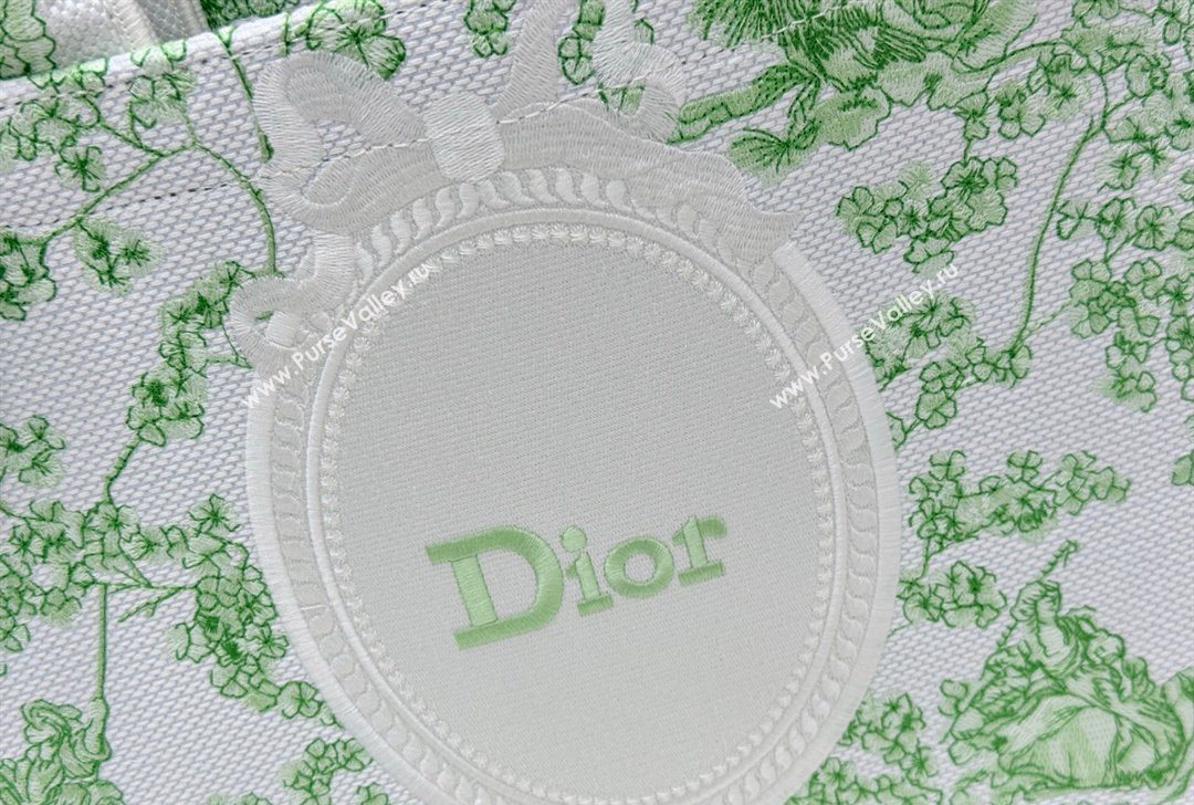 Dior Medium Book Tote Bag in Green Multicolor Toile de Jouy Clover Embroidery and White Dior Medaillon 2026 8834 (BF-260127024)