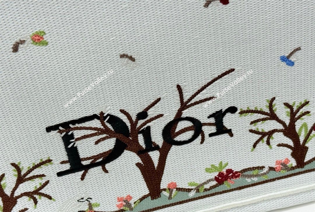 Dior Medium Book Tote Bag in White Multicolor Revolution Flowers Embroidery 2026 8833 (BF-260127029)