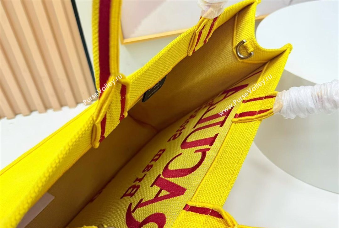 Dior Large Book Tote Bag in Yellow and Red Book Cover Embroidery 2026 8833 (BF-260127040)