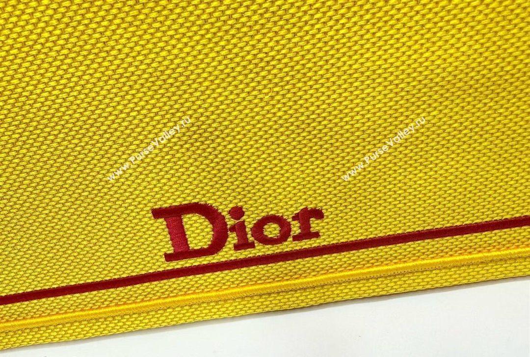 Dior Medium Book Tote Bag in Yellow and Red Book Cover Embroidery 2026 8833 (BF-260127041)