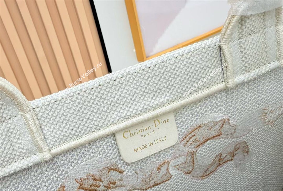 Dior Large Book Tote Bag in Yellow and Red Book Cover Embroidery 2026 8834 (BF-260127043)