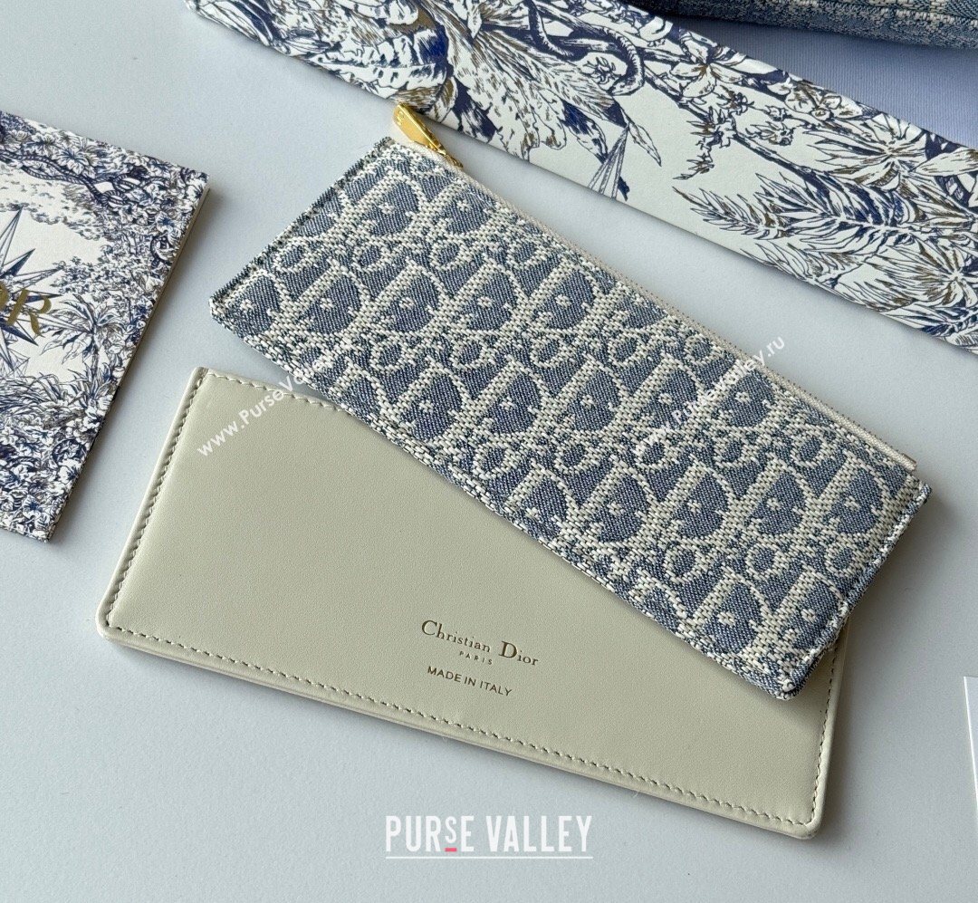 Dior 30 Montaigne Pouch with Chain Mini Bag in Blue Oblique Chambray Embroidery 2026 S4306 (XXG-260127018)