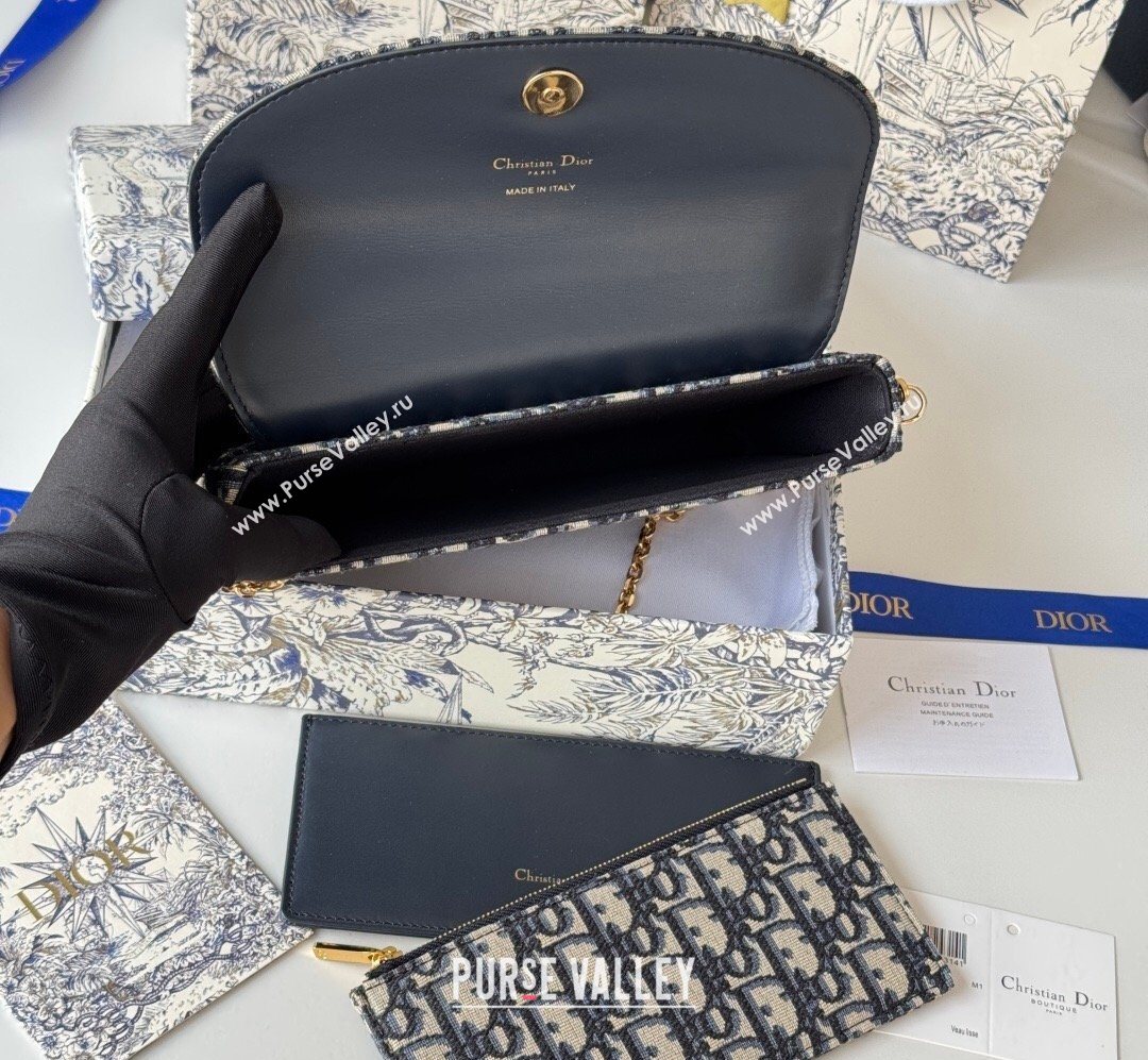 Dior 30 Montaigne Pouch with Chain Mini Bag in Oblique Jacquard Blue 2026 S4306 (XXG-260127020)