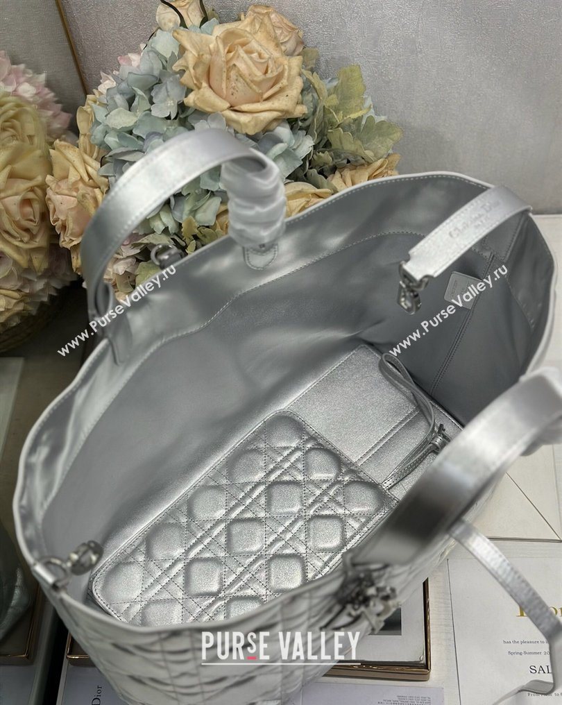 Dior Large Toujours Tote bag in Macrocannage Calfskin Leather Silver-Tone 2026 (XXG-260126096)