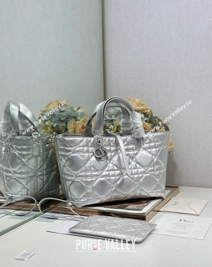 Dior Medium Toujours Tote bag in Macrocannage Calfskin Leather Silver-Tone 2026 (XXG-260126098)