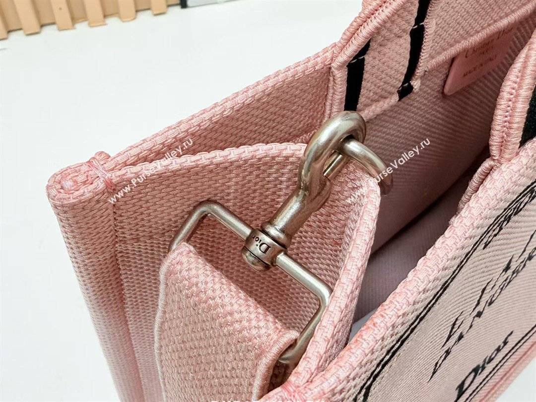 Dior Medium Book Tote Bag in Light Pink Book Cover Embroidery 2026 8833 (BF-260127032)