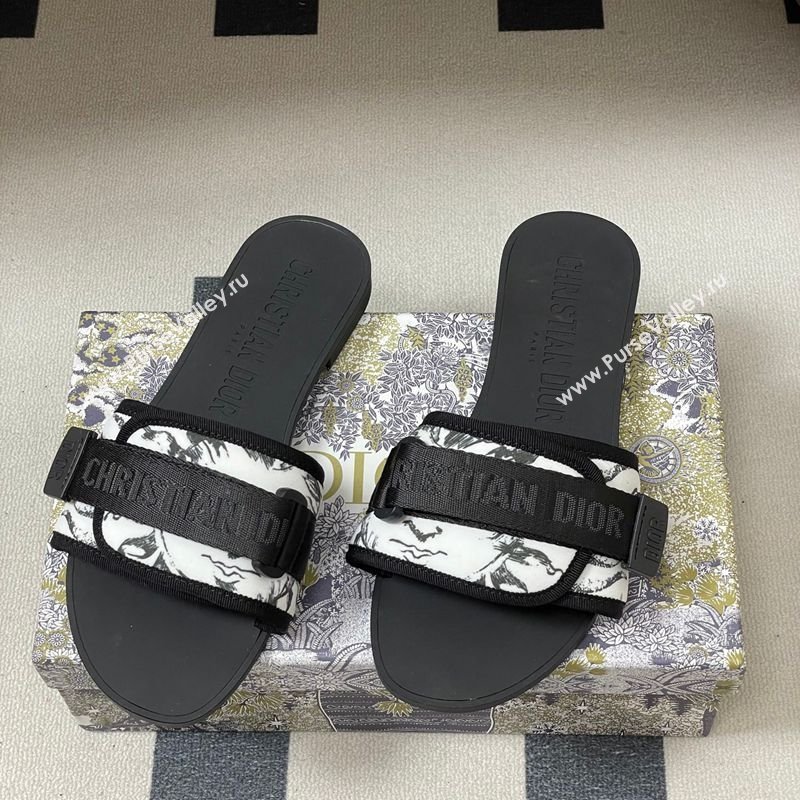 Dior Dio(r)evolution Flat Slides Sandal in Technical Fabric with Strap Print/White/Black 2026 (MD-260302098)
