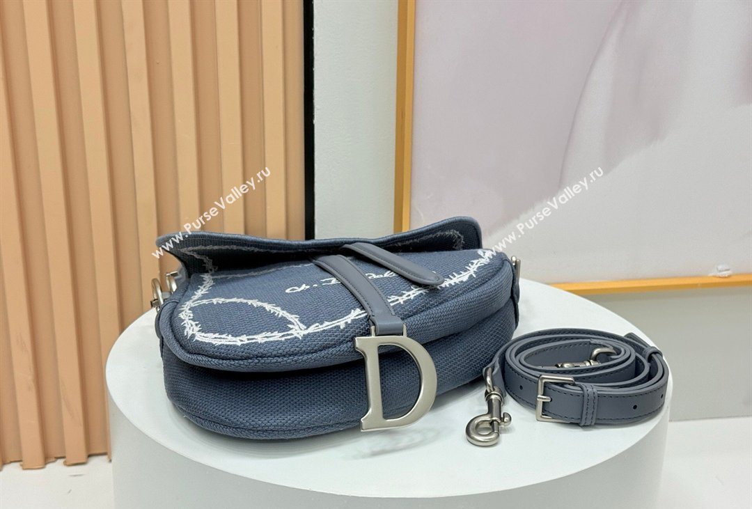 Dior Medium Saddle Bag with Strap in Blue and White Book Cover Embroidery 2026 D9930 (XXG-260408109)