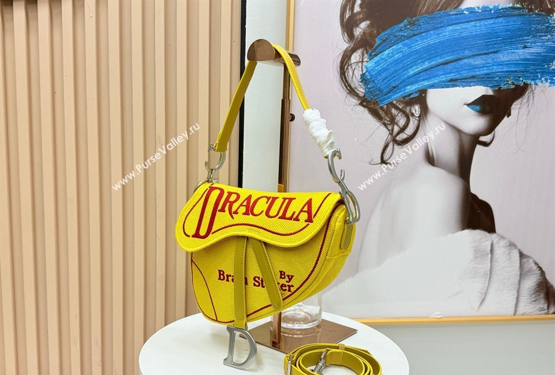 Dior Medium Saddle Bag with Strap in Yellow and Red Book Cover Embroidery 2026 D9930 (XXG-260408111)