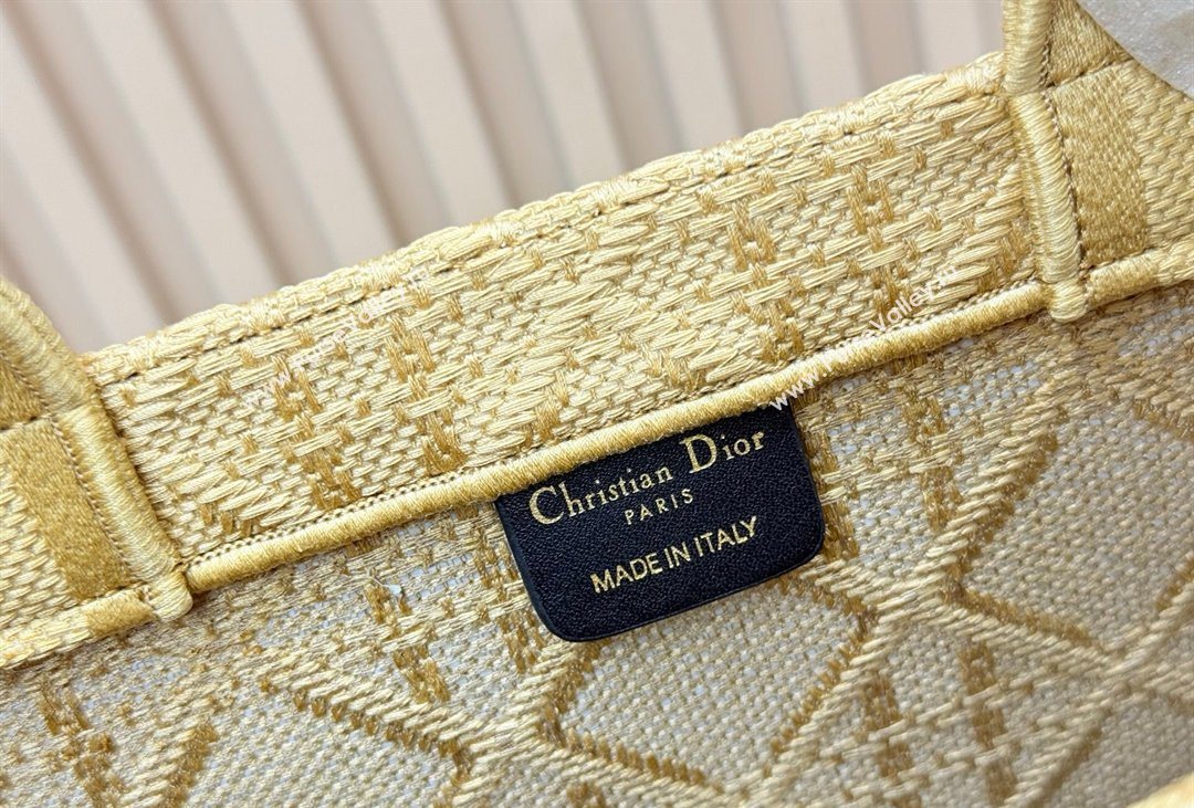Dior Mens Large Book Tote Bag in Cannage Embroidery and Bees Gold-Tone 2026 8833 (BF-260408116)