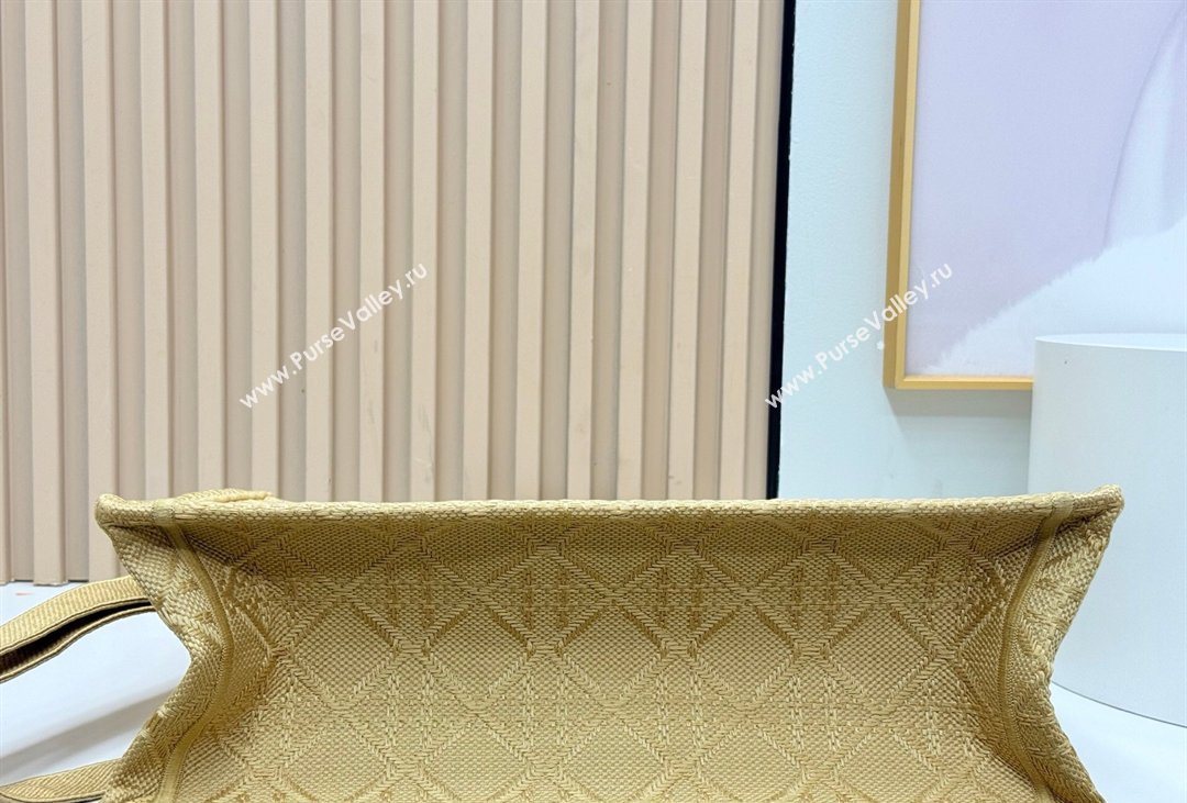 Dior Mens Large Book Tote Bag in Cannage Embroidery and Bees Gold-Tone 2026 8833 (BF-260408116)