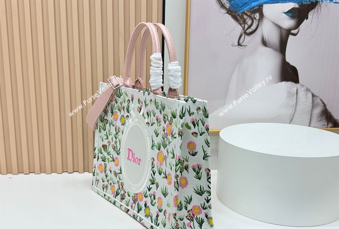 Dior Large Book Tote Bag in White Multicolor Daisy Garden Embroidery with Dior Medaillon 2026 8833 (BF-260408122)