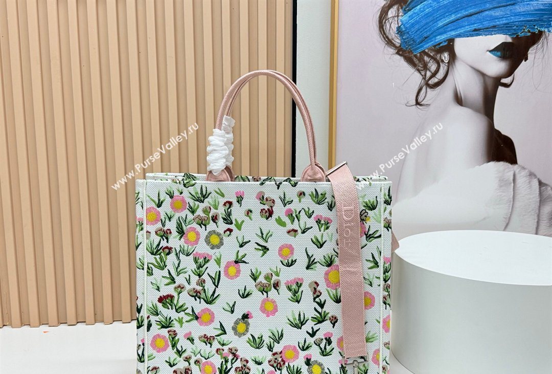 Dior Large Book Tote Bag in White Multicolor Daisy Garden Embroidery with Dior Medaillon 2026 8833 (BF-260408122)