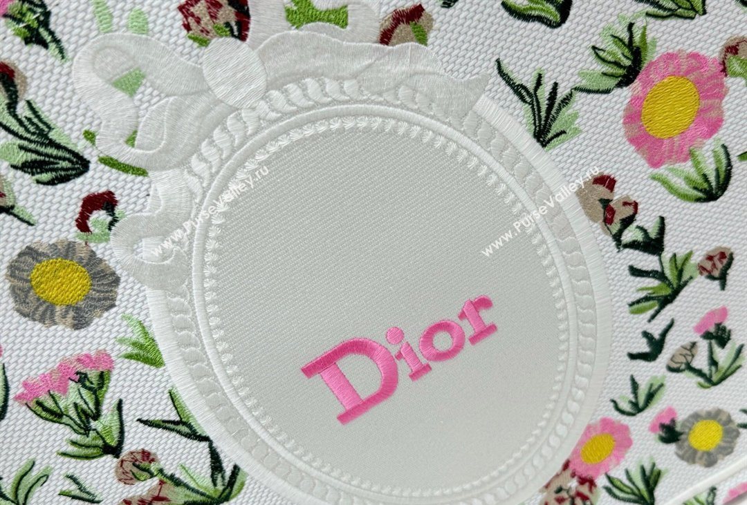 Dior Large Book Tote Bag in White Multicolor Daisy Garden Embroidery with Dior Medaillon 2026 8833 (BF-260408122)